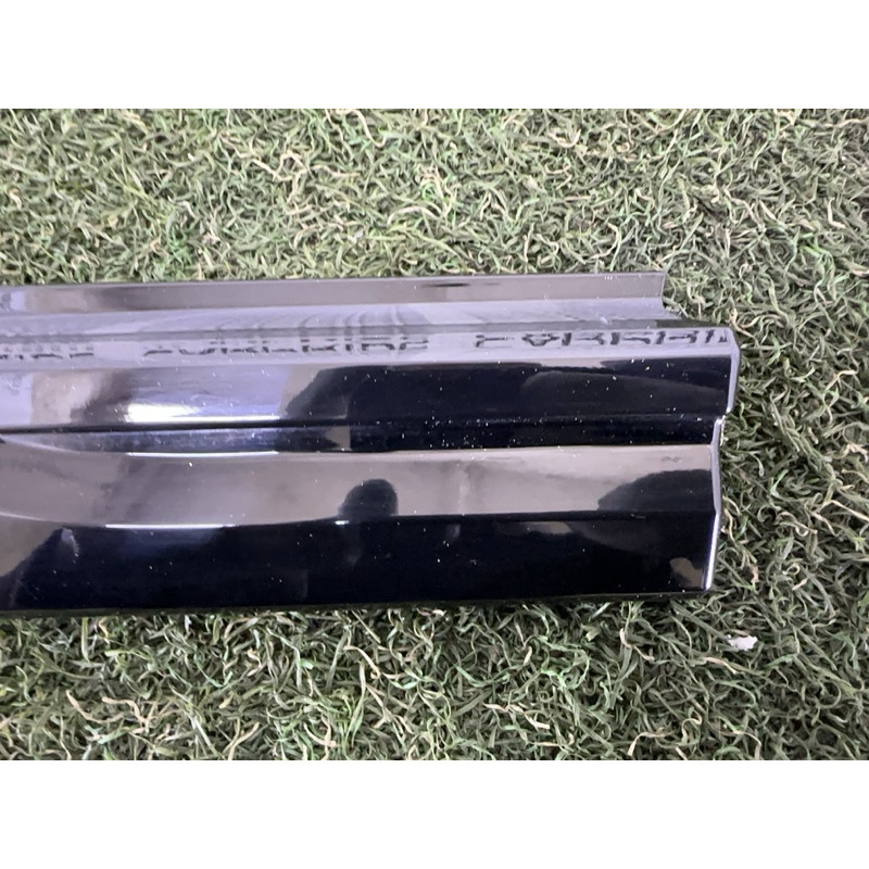 Молдинг крыла (кузов и элементы) LAND ROVER Range Rover Velar L560 2018 2.0 LR092661