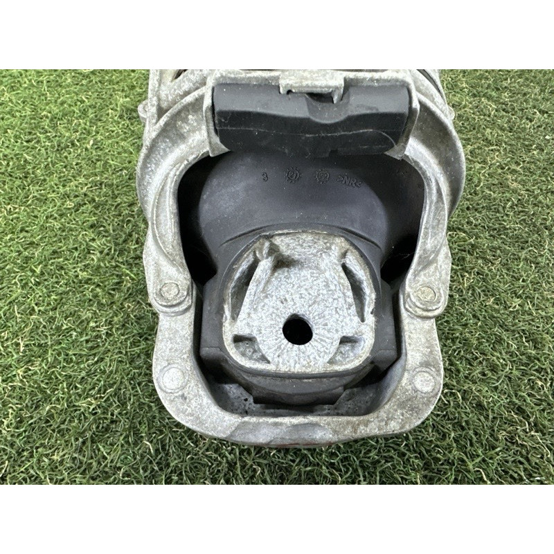Подушка двигателя (двигатель и элементы) AUDI A4 B9 2017 2.0 TFSI DBPA 8W0199371BH