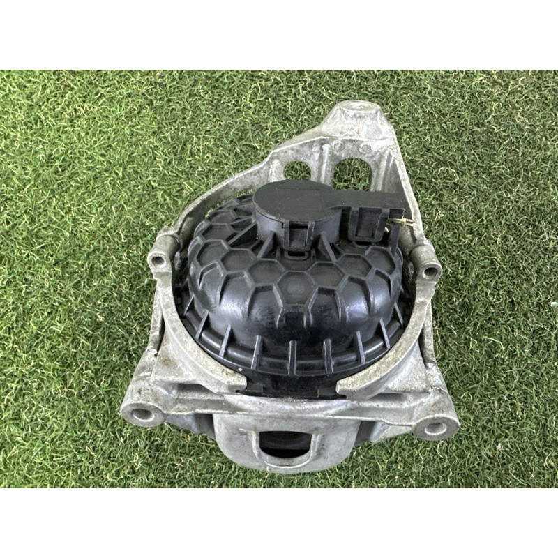 Подушка двигателя (двигатель и элементы) AUDI A4 B9 2017 2.0 TFSI DBPA 8W0199371BH