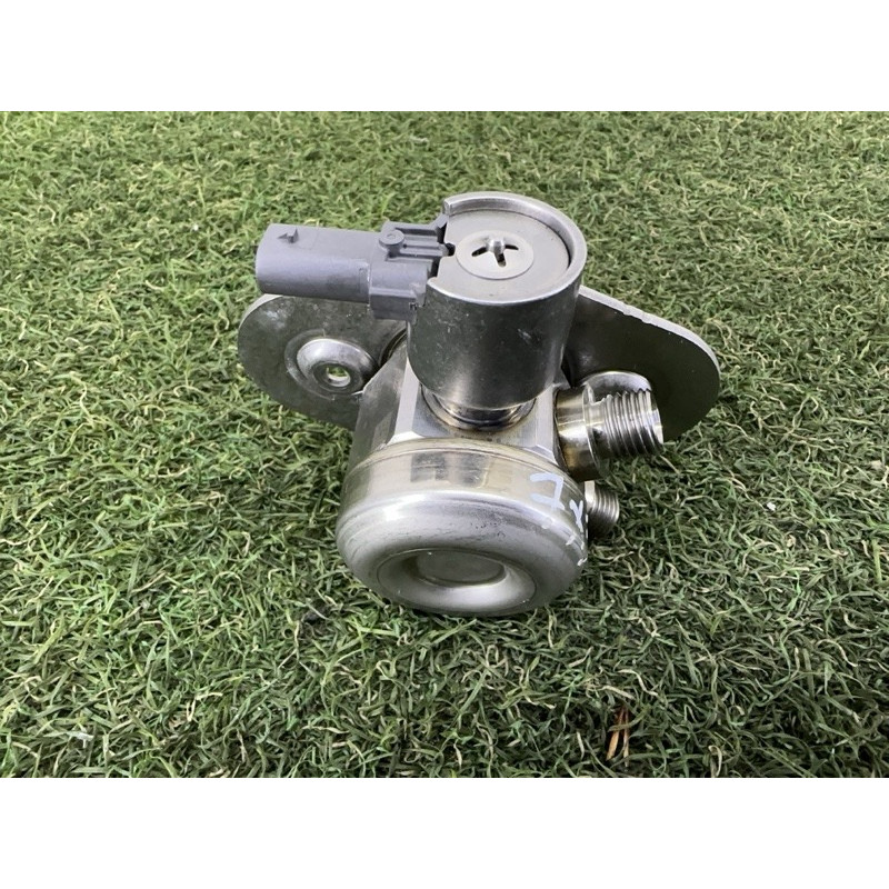 ТНВД (топливная система) BMW X3 F25 2013 2.0 13518604229