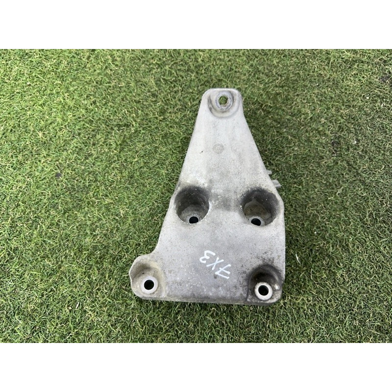 Кронштейн подушки двигателя (кронштейны двигателя) BMW X3 F25 2013 2.0 22116784823