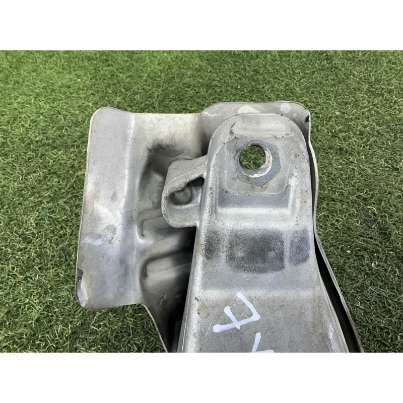 Кронштейн подушки двигателя (кронштейны двигателя) BMW X3 F25 2013 2.0 22116784824