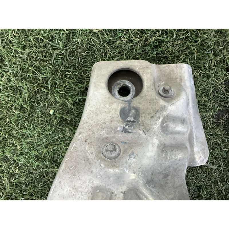 Кронштейн подушки двигателя (кронштейны двигателя) BMW X3 F25 2013 2.0 22116784824