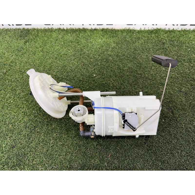 Топливный насос (топливная система) BMW X3 F25 2013 2.0 16117319502