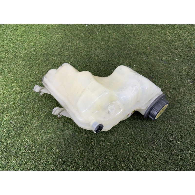 Бачок расширительный (система охлаждения) LAND ROVER Range Rover L405 2014 5.0 LR034654