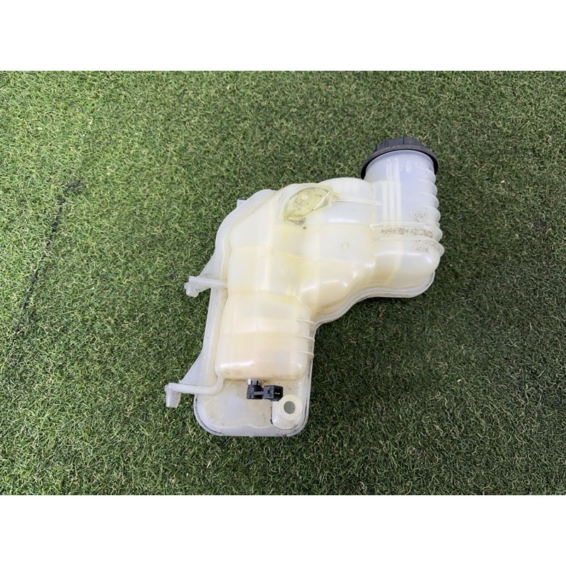 Бачок расширительный (система охлаждения) LAND ROVER Range Rover L405 2014 5.0 LR034654