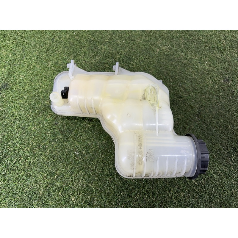 Бачок расширительный (система охлаждения) LAND ROVER Range Rover L405 2014 5.0 LR034654