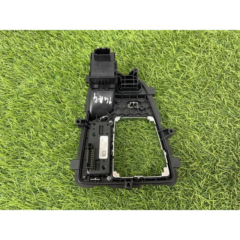 Рамка АКПП (салон) AUDI A4 B9 2018 2.0 DBPA 8W1713111CMNC