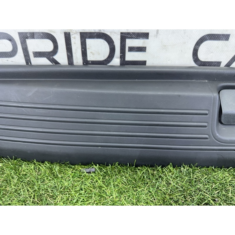 Обшивка кришки багажника (салон) LAND ROVER Range Rover L405 2014 5.0 LR038140