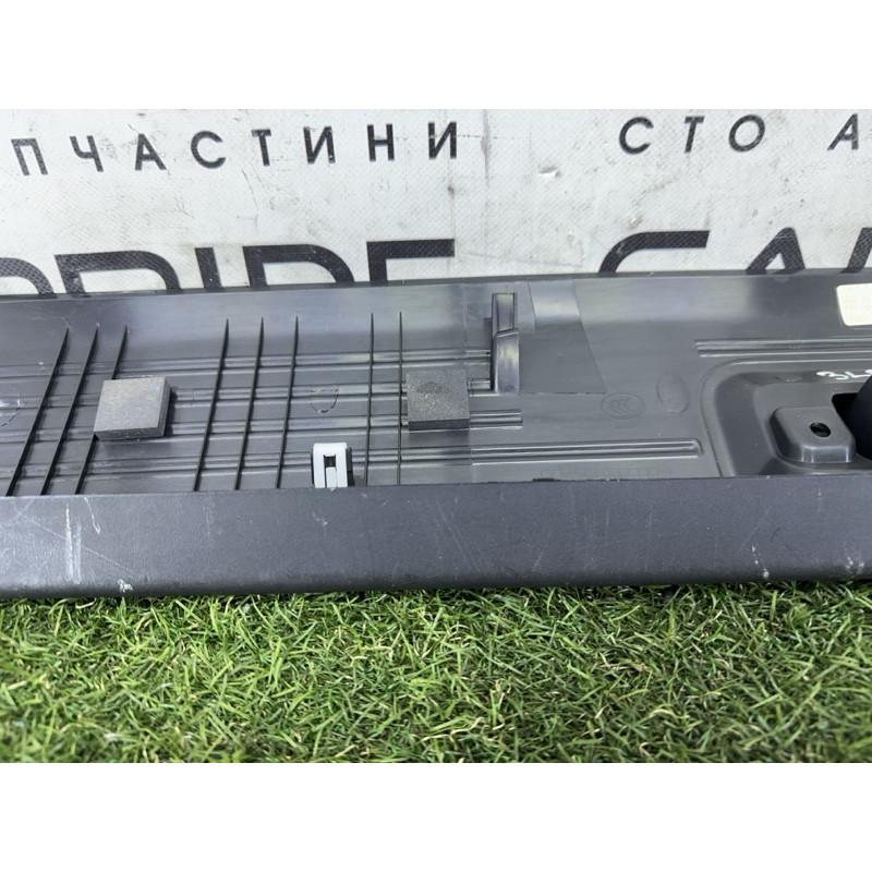 Обшивка кришки багажника (салон) LAND ROVER Range Rover L405 2014 5.0 LR038140