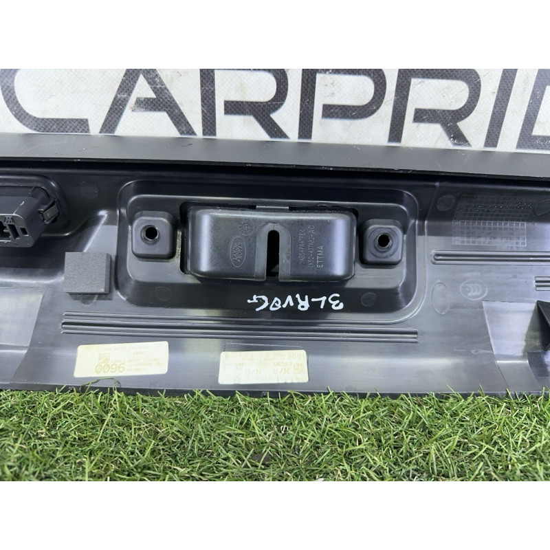 Обшивка кришки багажника (салон) LAND ROVER Range Rover L405 2014 5.0 LR038140