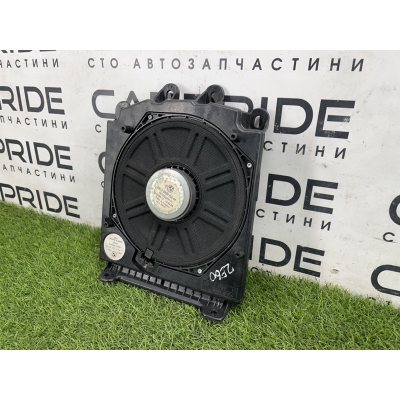 Сабвуфер (електрика) BMW 5-series E60 2004 M54B22 65136919354