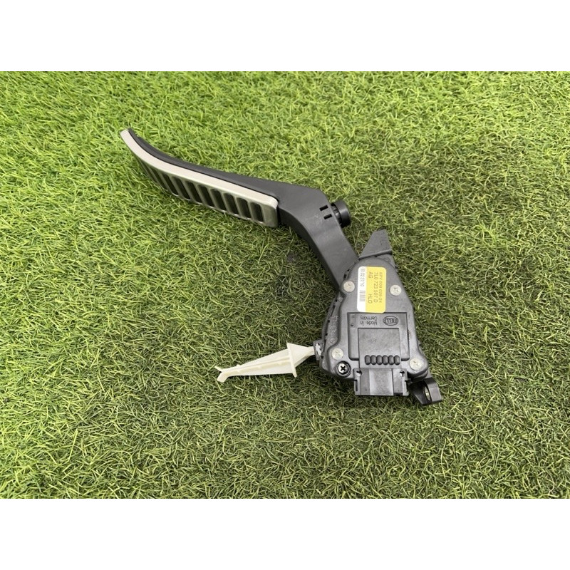Педаль газу (електрика двигуна) Volkswagen Touareg NF 2012 3.0 Hybrid CGFA 7L0723507D