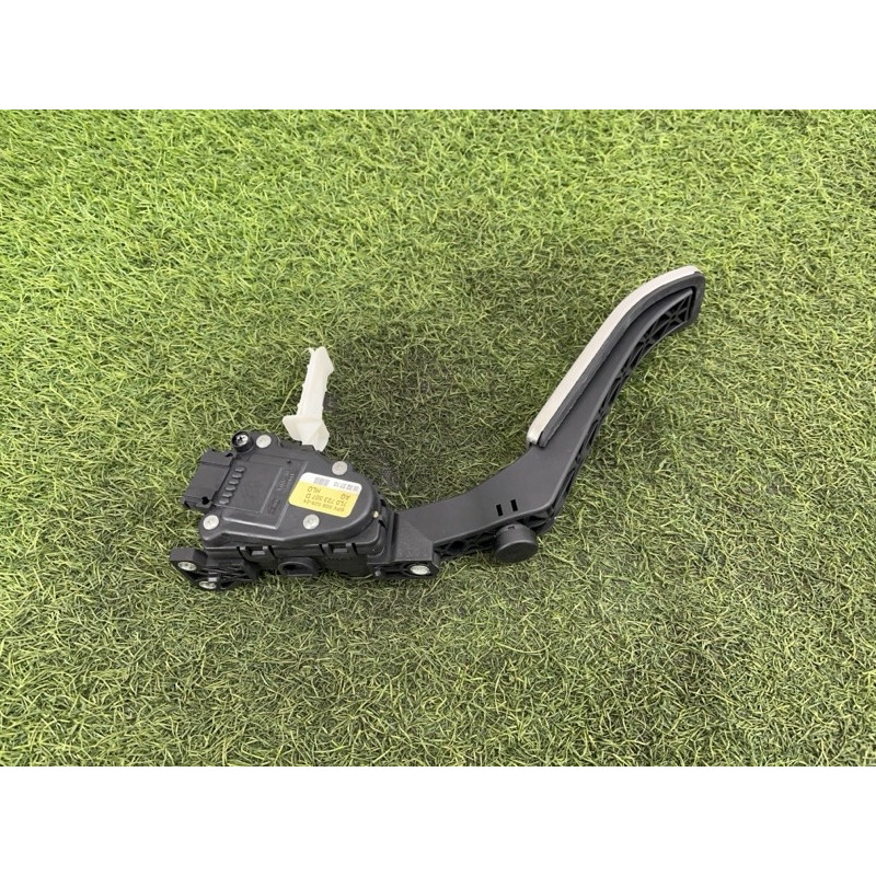 Педаль газу (електрика двигуна) Volkswagen Touareg NF 2012 3.0 Hybrid CGFA 7L0723507D