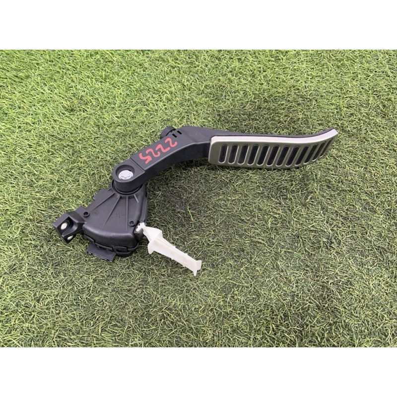 Педаль газу (електрика двигуна) Volkswagen Touareg NF 2012 3.0 Hybrid CGFA 7L0723507D