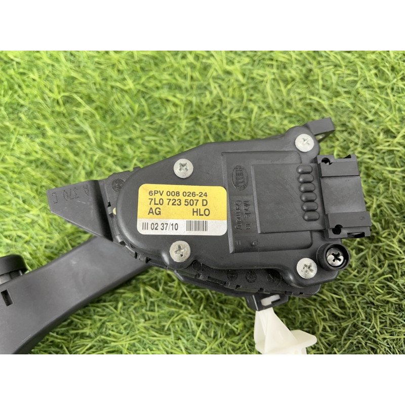 Педаль газу (електрика двигуна) Volkswagen Touareg NF 2012 3.0 Hybrid CGFA 7L0723507D