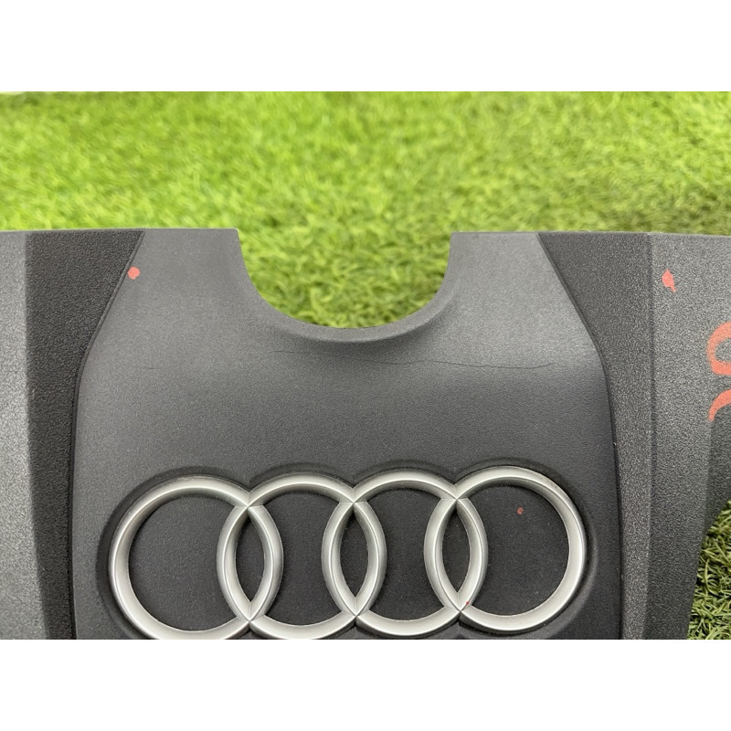Декоративна кришка двигуна (двигун та елементи) AUDI Q7 4L 2011 3.0 TFSi CJWB 06E103926N