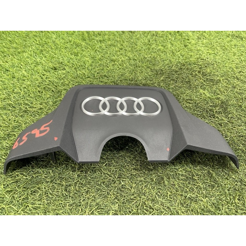 Декоративна кришка двигуна (двигун та елементи) AUDI Q7 4L 2011 3.0 TFSi CJWB 06E103926N