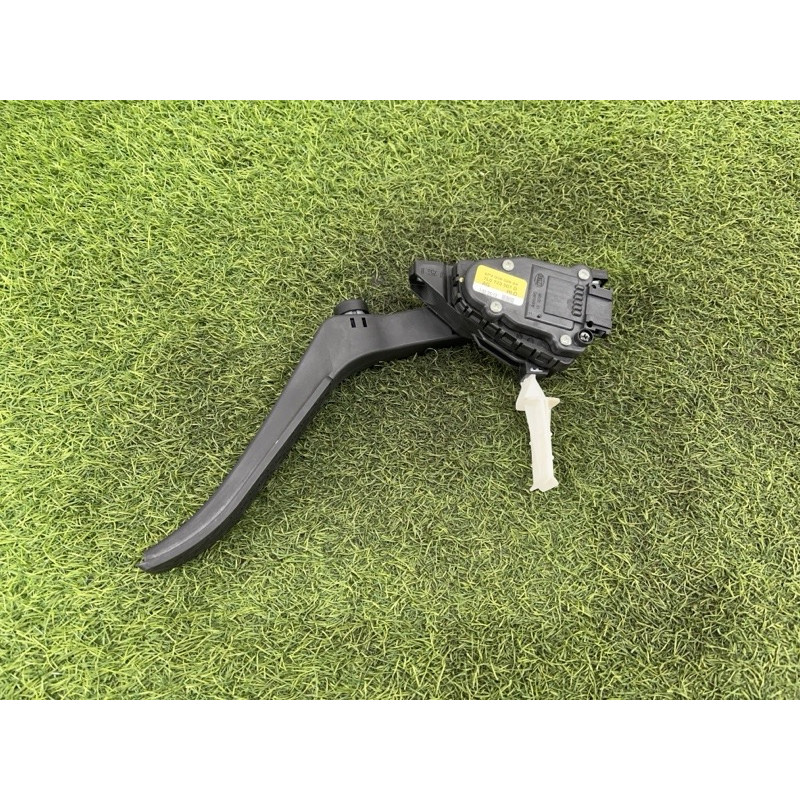Педаль газа (электрика двигателя) Volkswagen Touareg NF 2013 3.0 Hybrid 7L0723507D