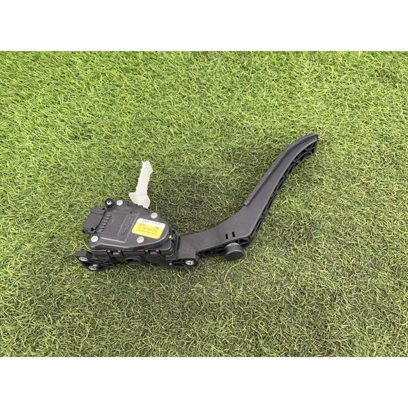 Педаль газа (электрика двигателя) Volkswagen Touareg NF 2013 3.0 Hybrid 7L0723507D