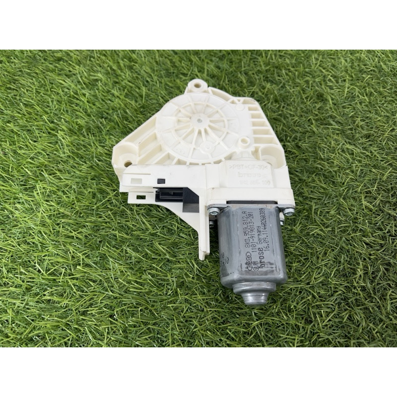 Мотор склопідйомника (електрика) AUDI Q5 8R 2012 3.2 8K0959812A