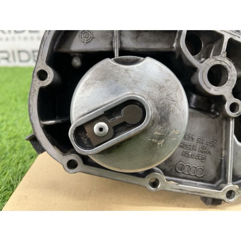 Корпус масляного фільтра (двигун та елементи) AUDI A6 C5 2001 2.5 AKE 059115405E